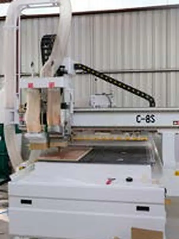 Mesin CNC Router ATC C-8S di workshop RBE, foto 3