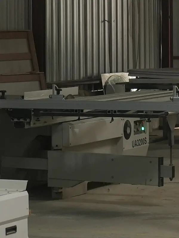 Mesin Panel Saw UA3200S di workshop RBE, foto 2